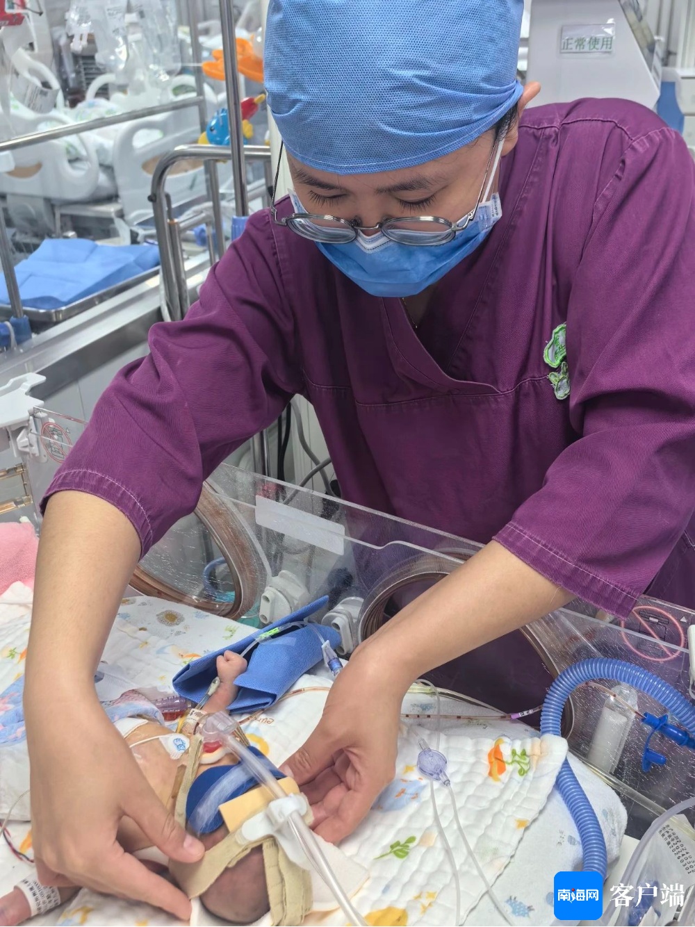 体重:820克,出生地:万米高空!飞机紧急迫降长沙 体重:820克,出生地:万米高空!飞机紧急迫降长沙