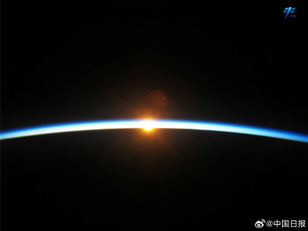 宇宙级出品！航天员叶光富在轨拍摄地球美景