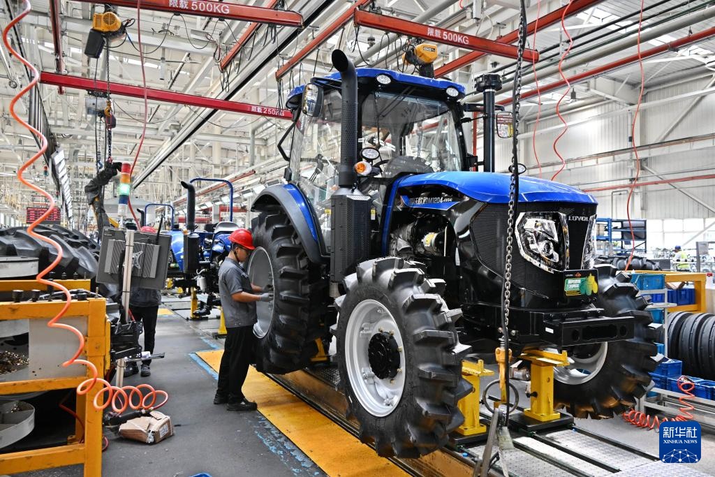 山东潍坊:设备更新为农机生产注入“新”动能 山东潍坊:设备更新为农机生产注入“新”动能