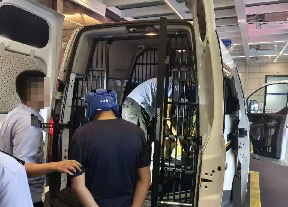 游戏玩家遭遇“黑手”，稀有“装备”频频失窃！警方破获“黑客”盗宝奇案