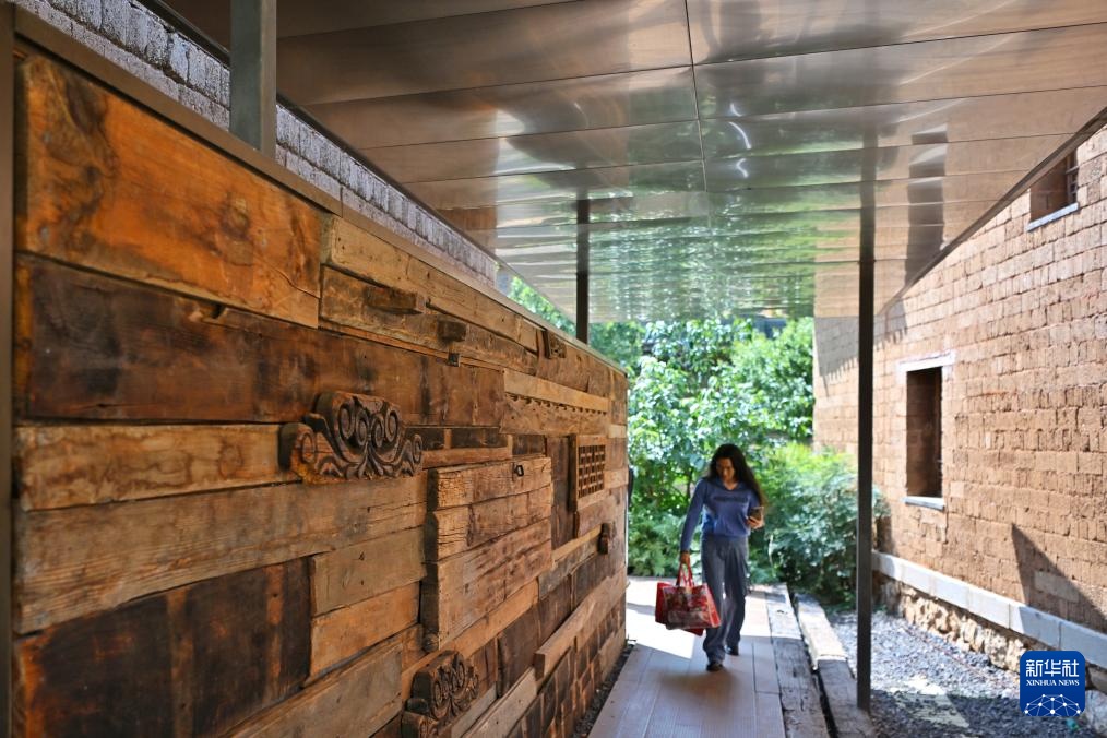 高质量发展调研行丨卧龙古渔村:古村焕新生 高质量发展调研行丨卧龙古渔村:古村焕新生