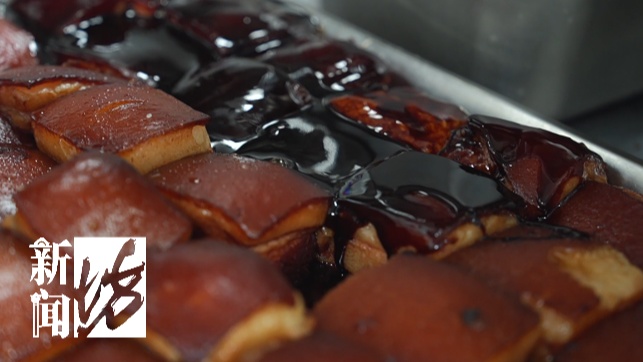 上海这家店每天都排队？连外卖小哥都夸：真的划算！