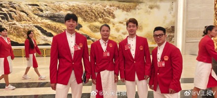 梦幻联动了！网友：奥运健儿密集晒合照对我眼睛很好