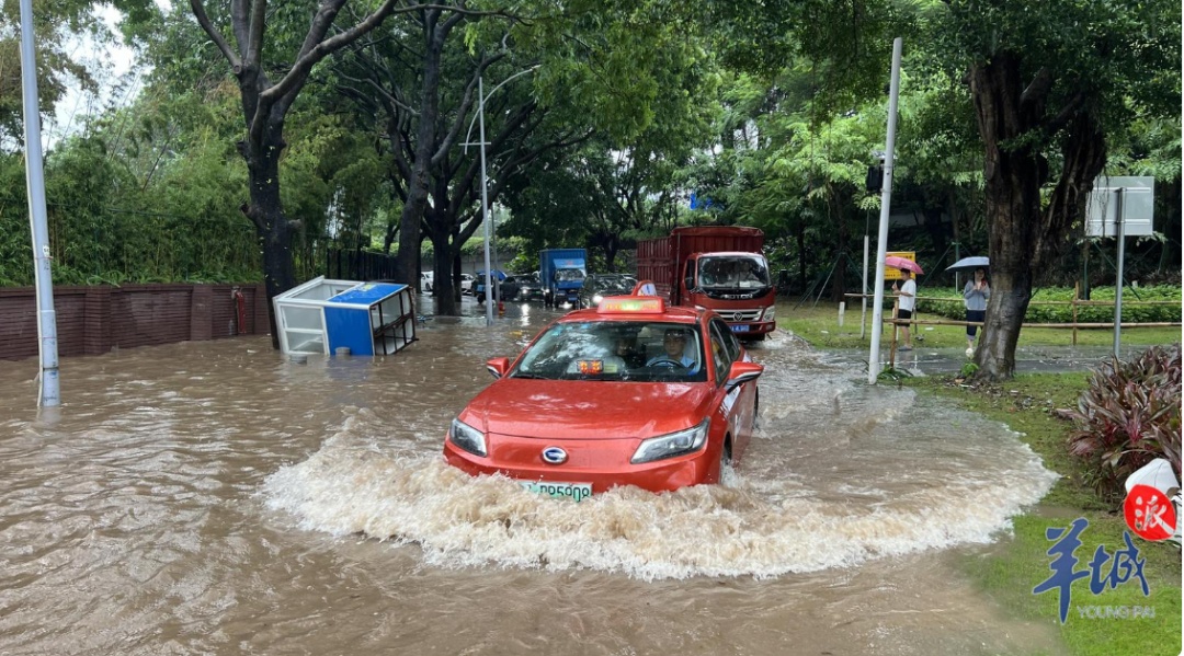 广州今天这场雨有多大？市气象台：1小时“倒水”过百毫米
