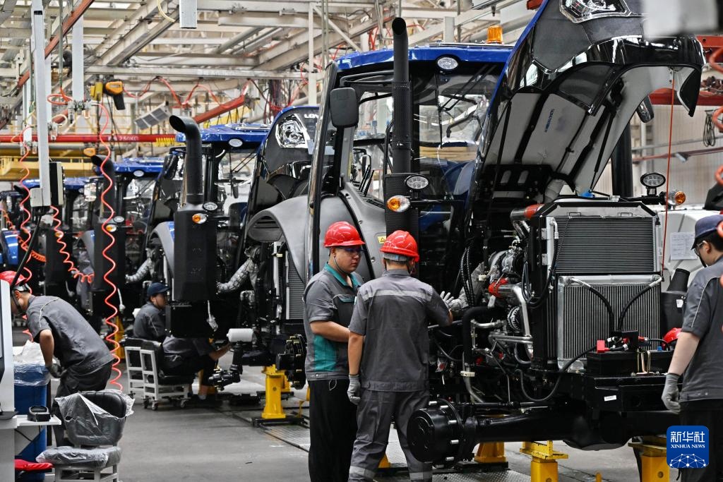 山东潍坊:设备更新为农机生产注入“新”动能 山东潍坊:设备更新为农机生产注入“新”动能