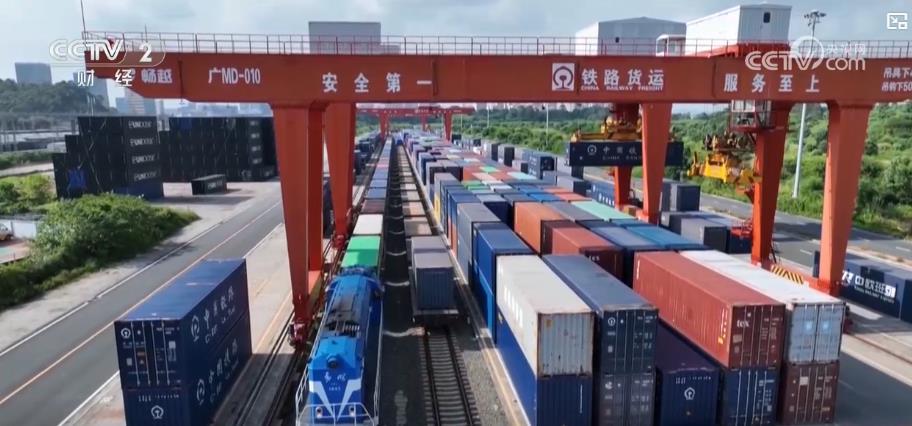 跨境电商出口旺盛 中欧班列需求高企运价维持高位 跨境电商出口旺盛 中欧班列需求高企运价维持高位