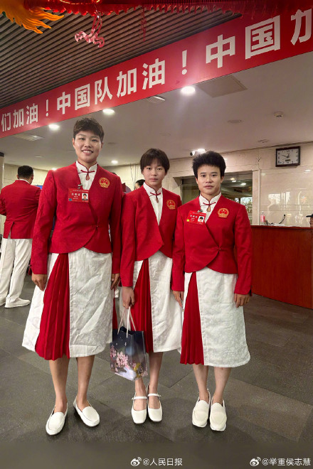 梦幻联动了！网友：奥运健儿密集晒合照对我眼睛很好