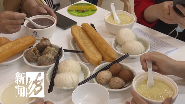 上海这家店每天都排队？连外卖小哥都夸：真的划算！