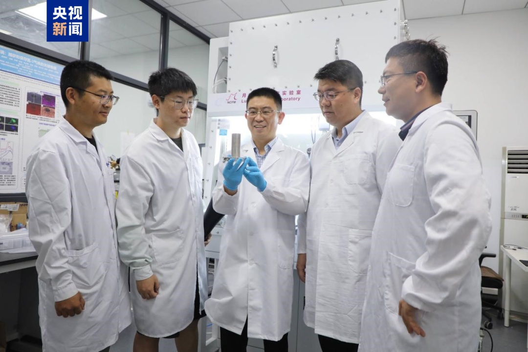 重磅！我国科学家发现月壤产水新方法！