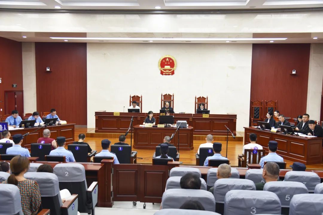 结伙贩售“上头”电子烟,主犯获刑十年 结伙贩售“上头”电子烟,主犯获刑十年