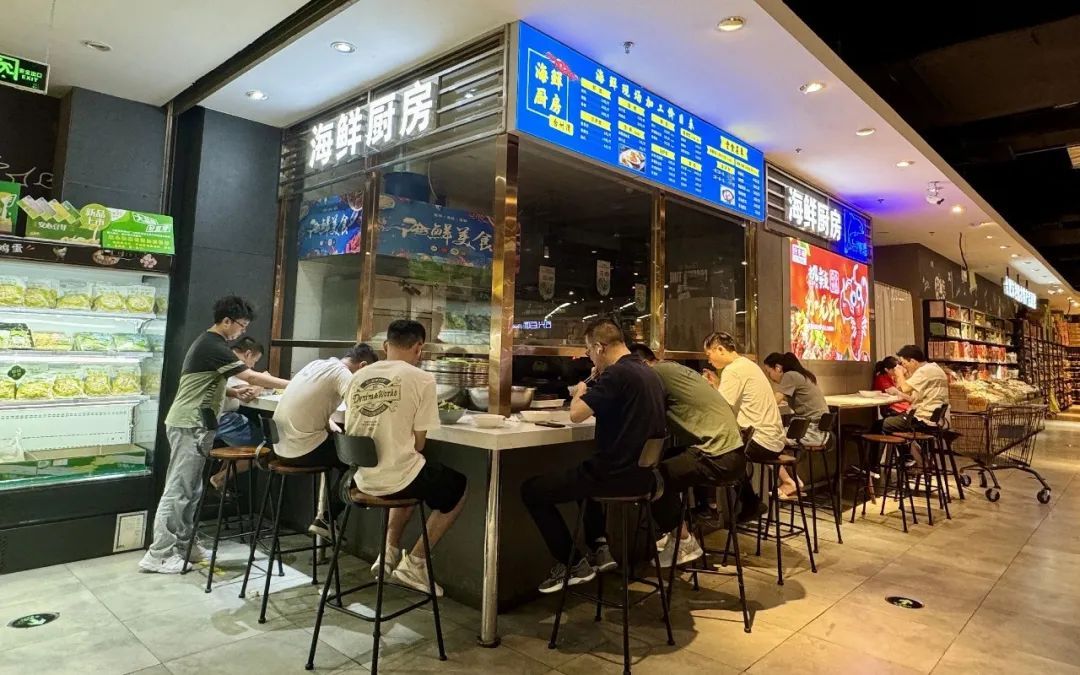 一顿饭14元！合肥超市刮起“食堂风”