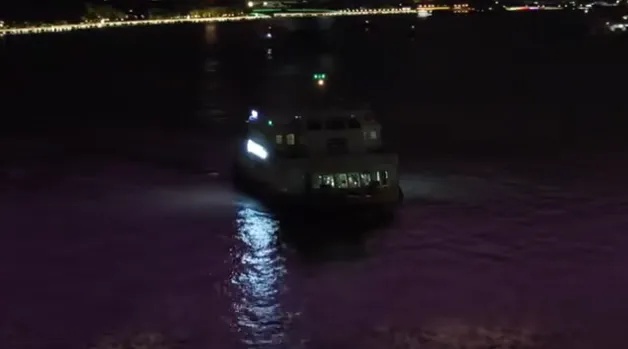 上海明确禁止，不少人却铤而走险！深夜隧道里龟速行驶，“我们也很无奈…”
