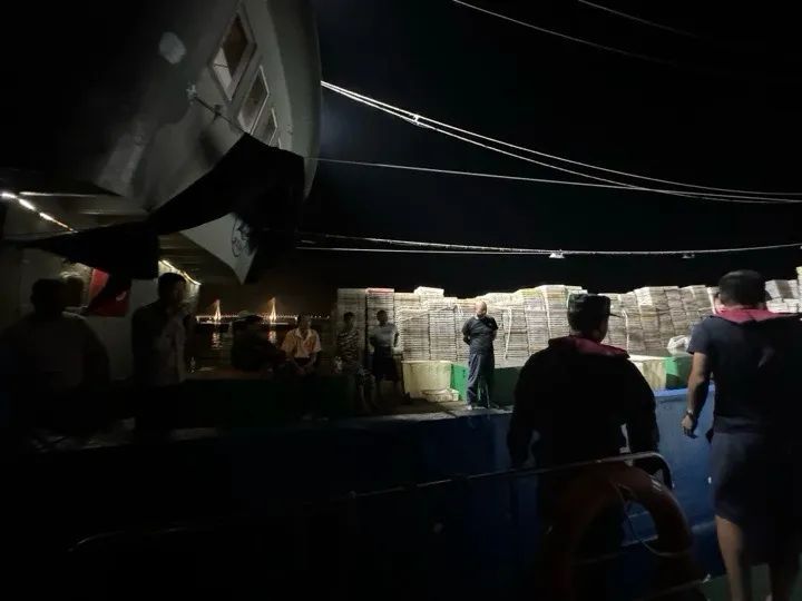 禁止!浙江一夜间13人落网,当场查扣7万公斤 禁止!浙江一夜间13人落网,当场查扣7万公斤