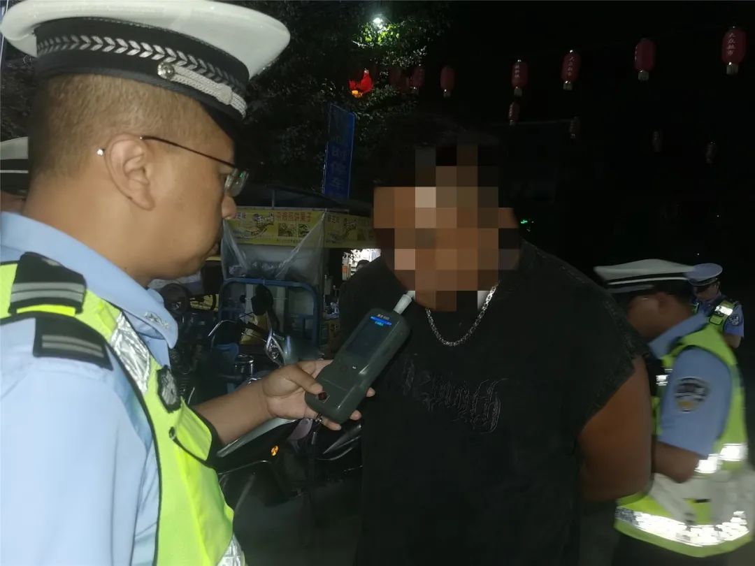 “醉”有应得，男子 “二次饮酒驾驶”被罚款+拘留+吊销驾照