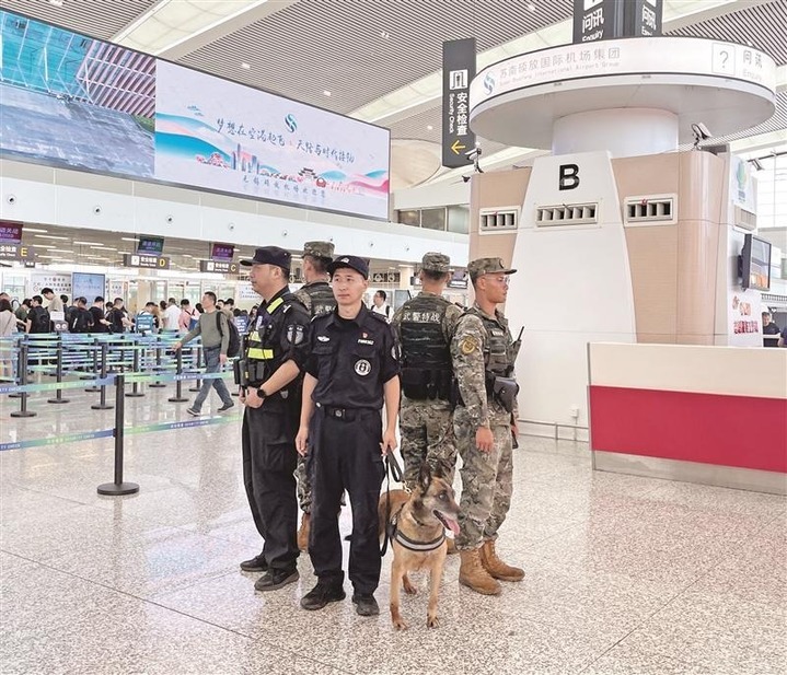 无锡"汪汪队"藏龙卧虎 4只警犬被公安部授勋 全省团体考核名列前茅 无锡"汪汪队"藏龙卧虎 4只警犬被公安部授勋 全省团体考核名列前茅