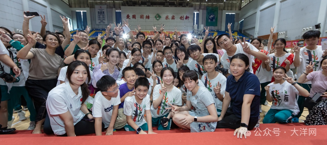 刷屏！今天，全红婵来广东实验中学啦！附最全现场图