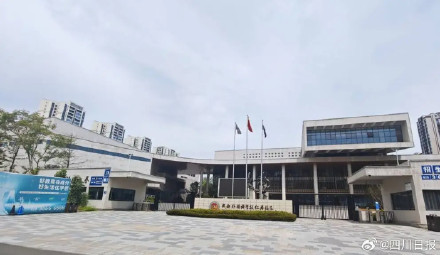 投资近10亿的学校读着读着就没了