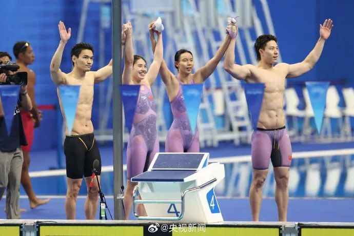 张雨霏：“我取得了10枚奥运奖牌，但这并不是我的终点”