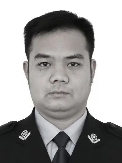 痛心！民警李燮为救落水者不幸牺牲！生命最后一刻令人泪目