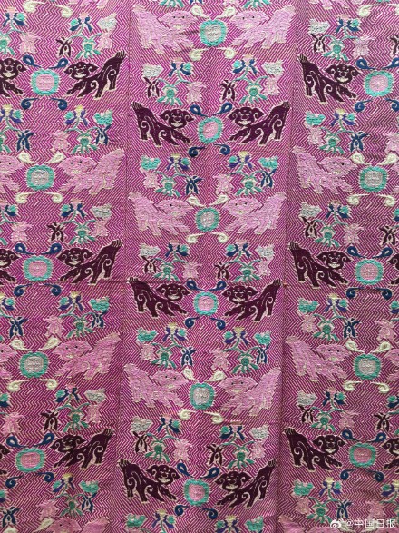 感受中华传统纹样之美 被壮锦上的小动物可爱到了！