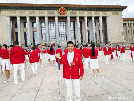 李发彬、邱祺缘有新身份