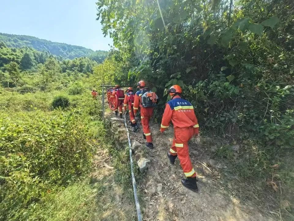 40℃+高温下，重庆人“松弛感”就是“清凉处方”