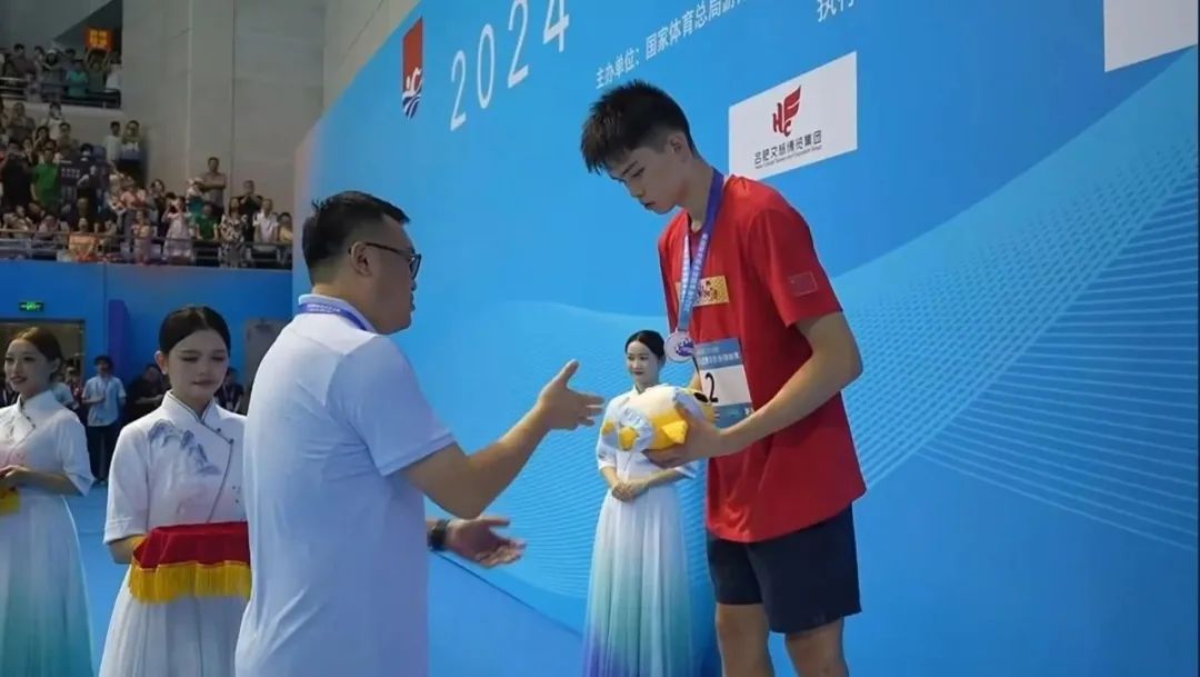 孙杨第一,武汉小孩哥第二 孙杨第一,武汉小孩哥第二