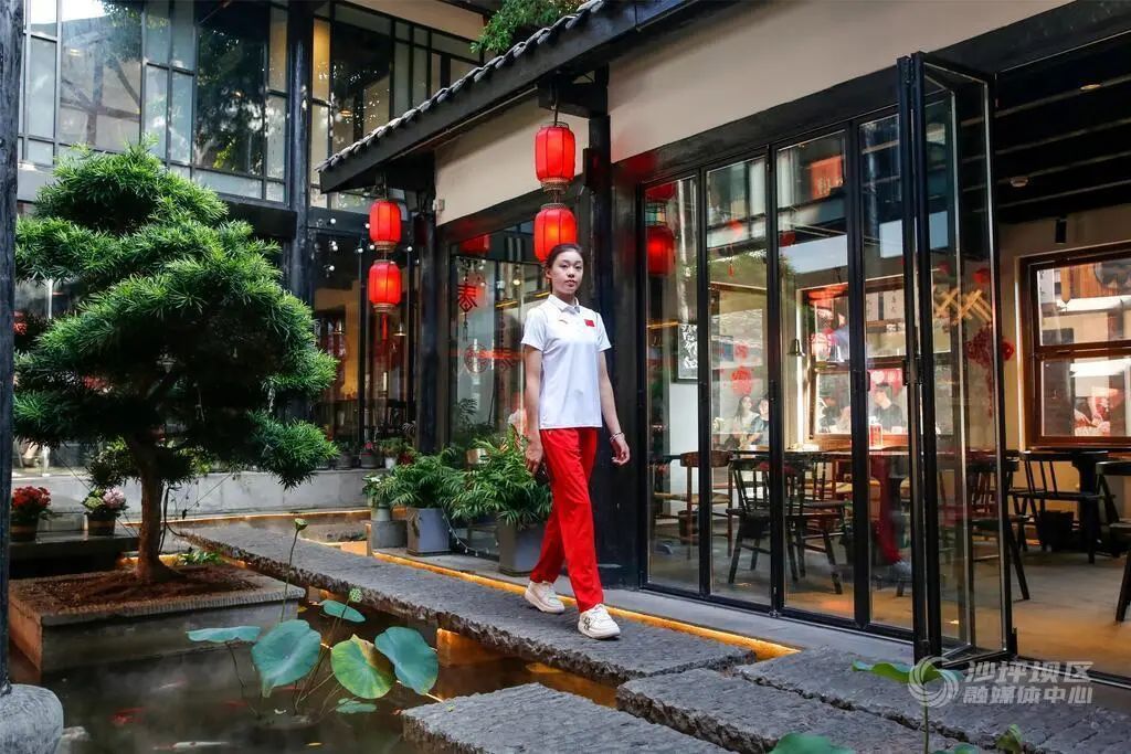 奥运冠军、重庆妹儿丁欣怡,解锁新身份! 奥运冠军、重庆妹儿丁欣怡,解锁新身份!