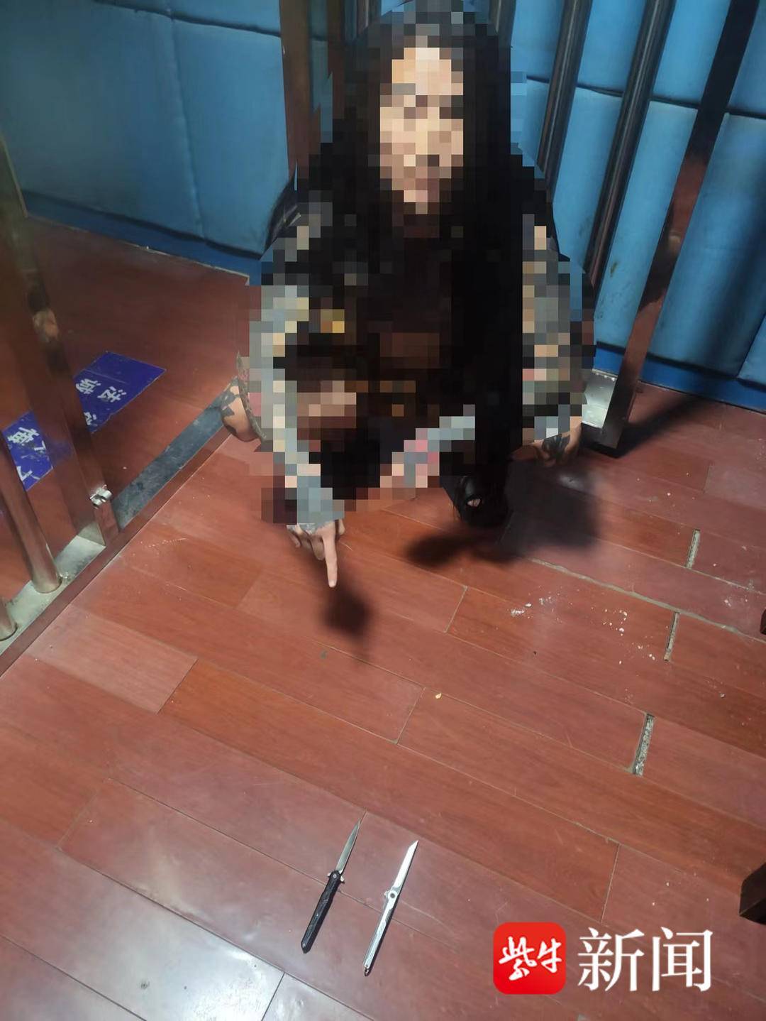 荒唐！90后小伙竟挑退休阿姨认“干妈”做情侣，敲诈 28万后还要拉着她跳楼