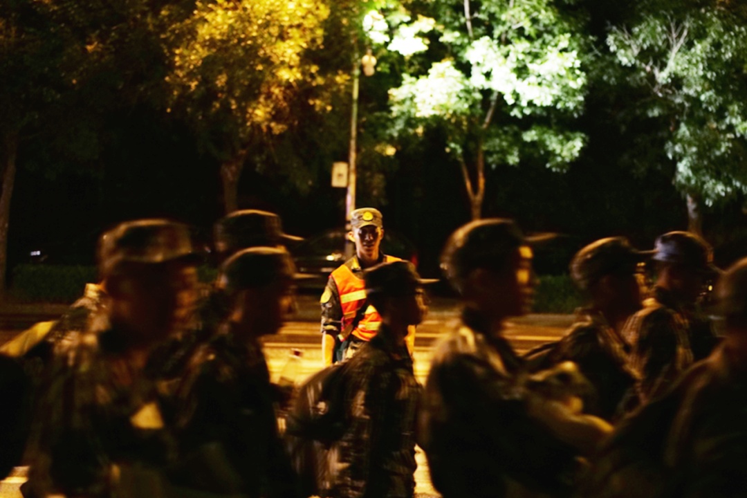 已经开始给新生收集阳光啦?新生内心:“学长学姐,你们人还怪好嘞” 已经开始给新生收集阳光啦?新生内心:“学长学姐,你们人还怪好嘞”