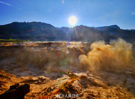 震撼!黄河壶口瀑布壮观景象 震撼!黄河壶口瀑布壮观景象