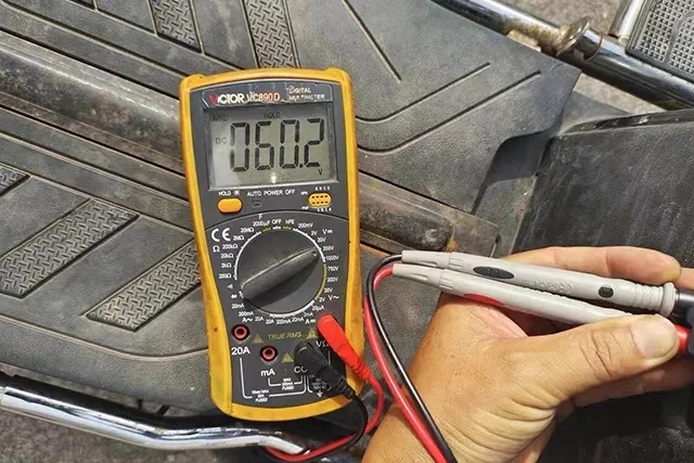 安全提醒:电动车停放充电要留心,防范火灾莫大意! 安全提醒:电动车停放充电要留心,防范火灾莫大意!