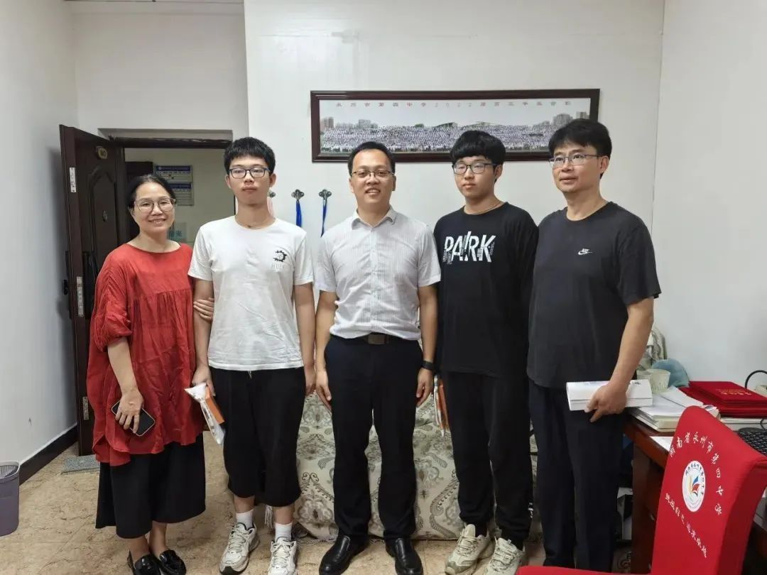 “不可能”只是起点，双胞胎兄弟共赴清华梦！