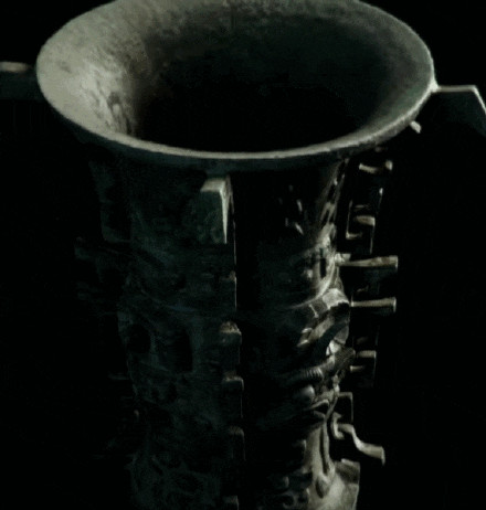 最早记载了“中国”之名 陕西何尊登上新教材封面