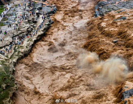 震撼!黄河壶口瀑布壮观景象 震撼!黄河壶口瀑布壮观景象