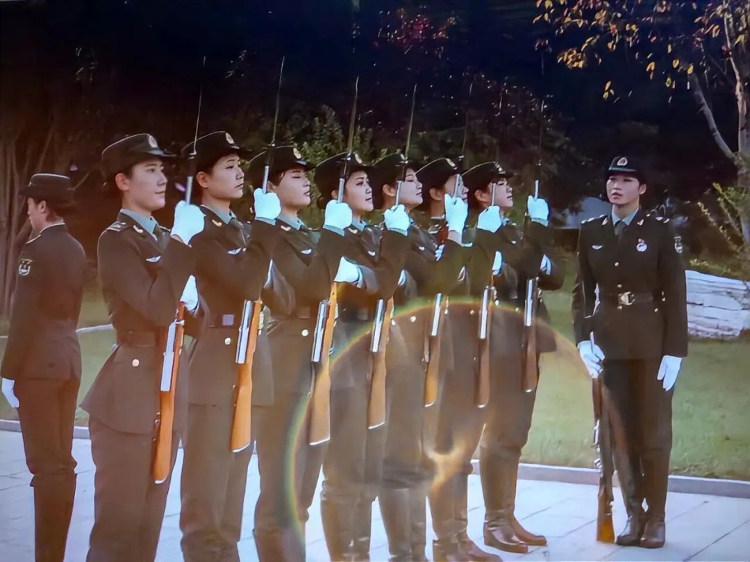 三军仪仗队小姐姐,退伍后去哪了? 三军仪仗队小姐姐,退伍后去哪了?