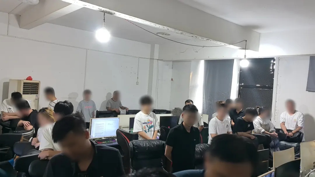 42人被抓!安徽警方捣毁“杀洋盘”窝点 42人被抓!安徽警方捣毁“杀洋盘”窝点