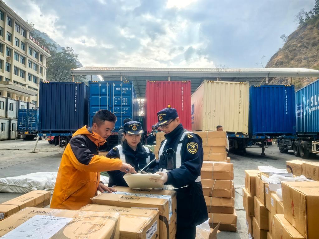 便利综保区 活力口岸 智慧海关——西藏“撬动”外贸发展新动能 便利综保区 活力口岸 智慧海关——西藏“撬动”外贸发展新动能