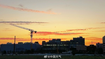 北京现梦幻粉色鱼鳞云朝霞