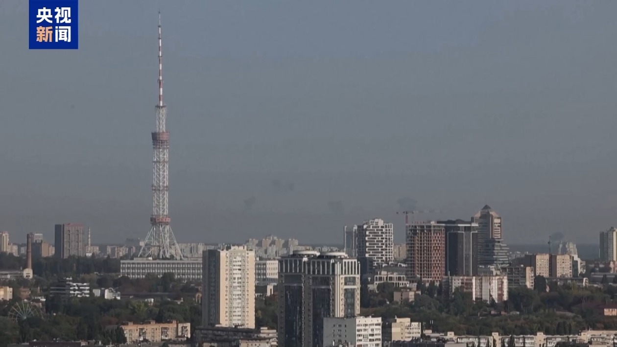 俄称打击乌机场设施 乌称击落俄无人机