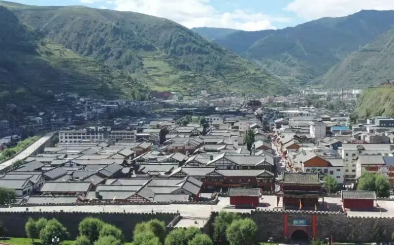 最强攻略！坐高铁到黄龙九寨站，怎么换乘到景区→