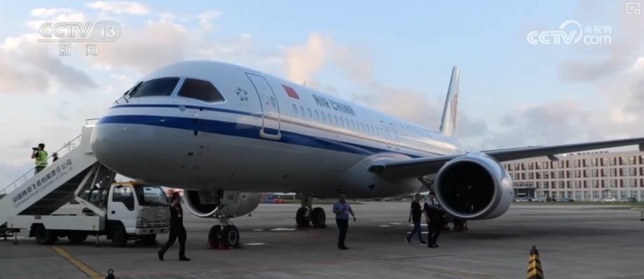 “坐一坐”“飞一飞”！接新机，C919，好评！