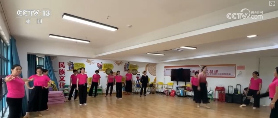 从“区域共居式”到“社区共居式” 各族居民共享美好生活 从“区域共居式”到“社区共居式” 各族居民共享美好生活