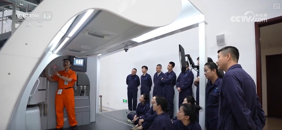 “坐一坐”“飞一飞”！接新机，C919，好评！
