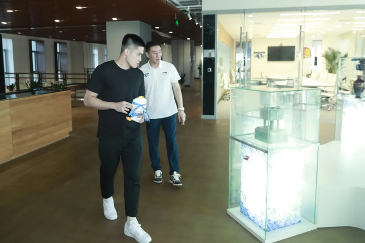 周琦、陈盈骏正式加盟北京首钢篮球俱乐部