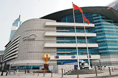 到了到了!他们抵达香港!最新的行程安排→ 到了到了!他们抵达香港!最新的行程安排→