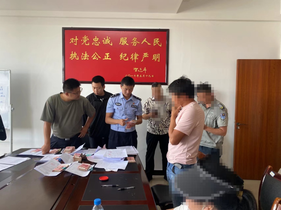 云南5名网红被抓!又牵出另外5名主播... 云南5名网红被抓!又牵出另外5名主播...