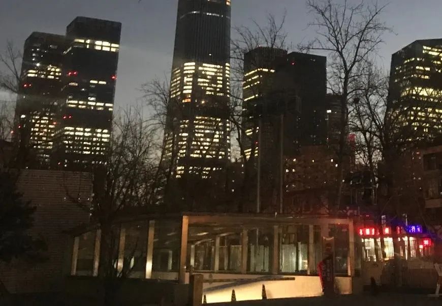 熬夜后不但会变丑，还会变臭？医护告诉你：这是真的