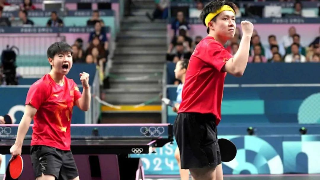 到了到了!他们抵达香港!最新的行程安排→ 到了到了!他们抵达香港!最新的行程安排→