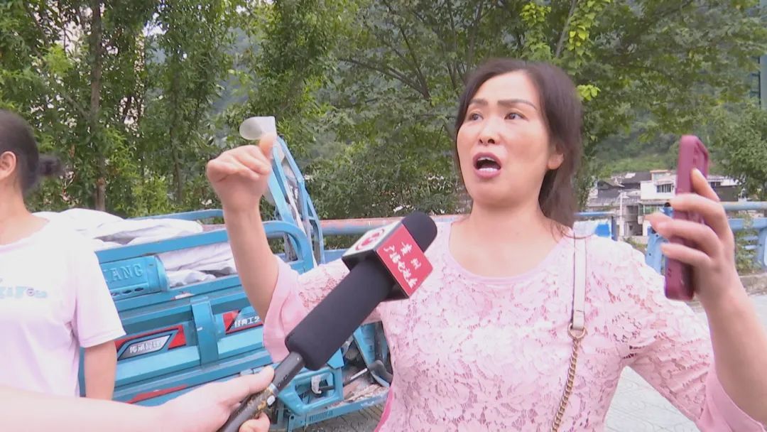 凌晨突发,贵阳一轿车冲入店铺!车主:如厕回来车丢了,在一公里外撞得“稀巴烂”... 凌晨突发,贵阳一轿车冲入店铺!车主:如厕回来车丢了,在一公里外撞得“稀巴烂”...